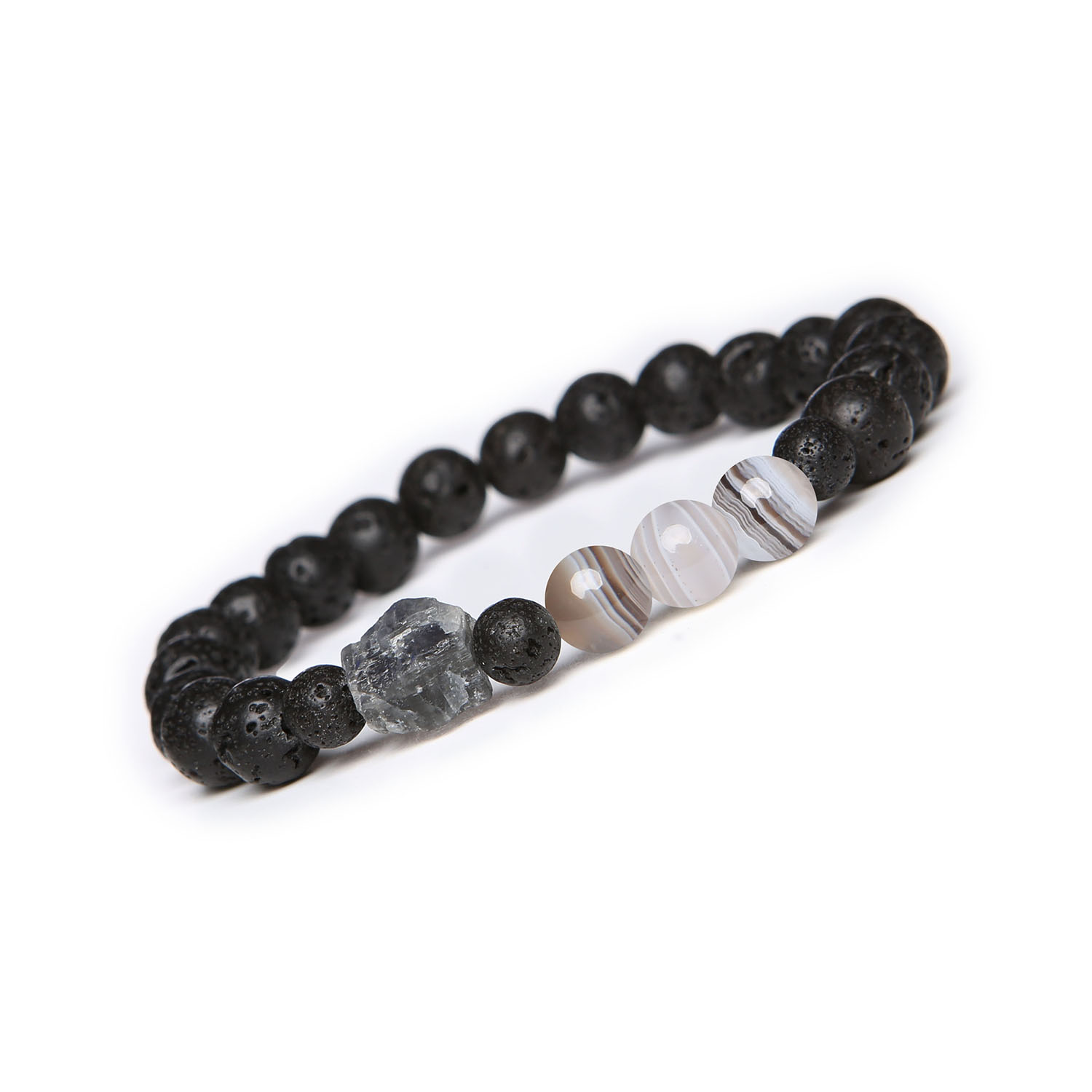 Bransoletka Derdr Agat Botswana, Labradoryt, Lawa Wulkaniczna. Naturalne kamienie dla kobiet i mężczyzn. Unikalny styl dla każdego Stylowa bransoletka z kolekcji Derdr, składająca się z agatów Botswana, labradorytu i lawy wulkanicznej. Naturalne kamienie dostępne w wersji damskiej oraz męskiej.