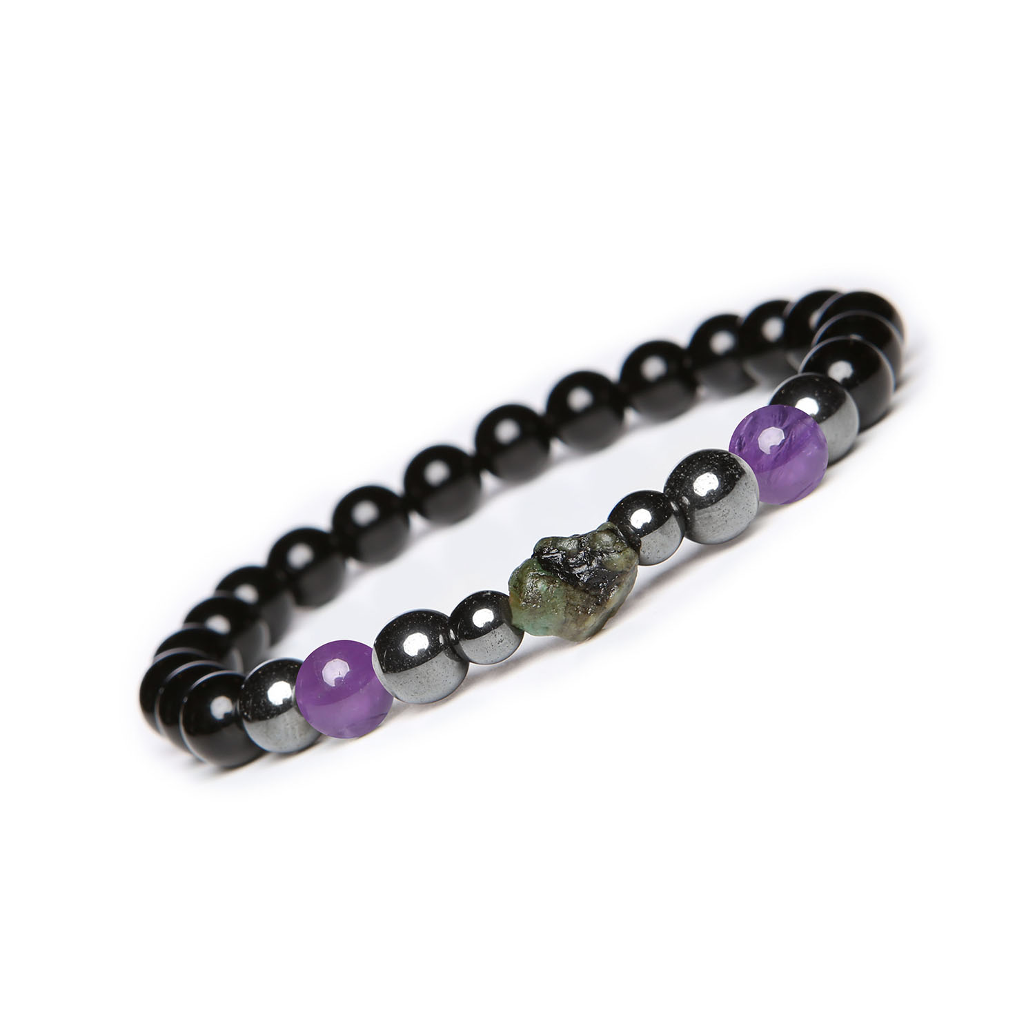 Bransoletka Elai – wyjątkowe połączenie ametystu, szmaragdu, onyksu oraz hematytu grafitowego (damska i męska) Elegancka bransoletka Elai z ametystu, szmaragdu, onyksu i hematytu grafitowego, zaprojektowana zarówno dla kobiet, jak i mężczyzn.