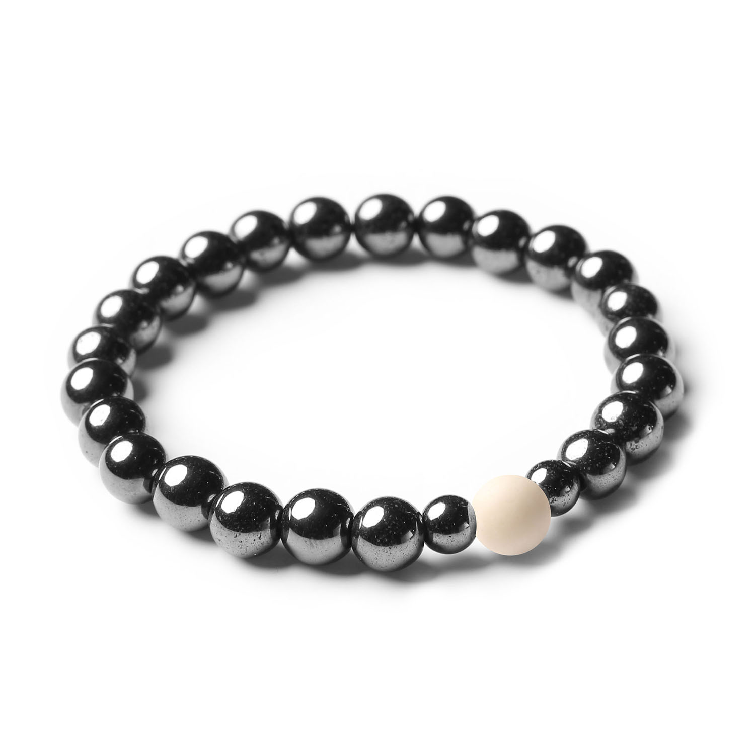 Biżuteria damska i męska - bransoletka z kolekcji Binthe z wyjątkowym kamieniem rzecznym i grafitowym hematytem.