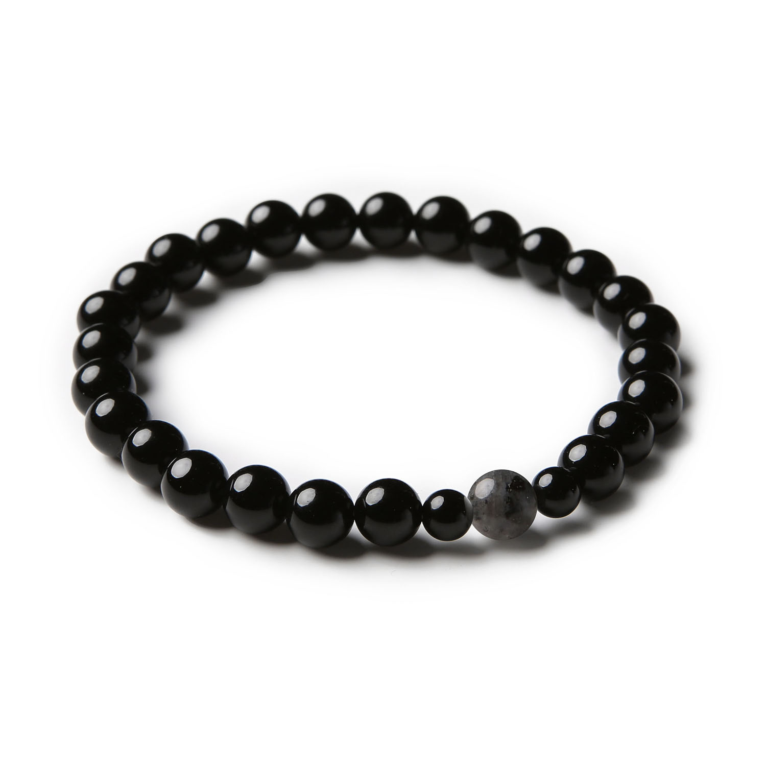 Bransoletka Binthe w męskim i damskim wariancie, z kamieniami larvikitu i onyksu, doskonały dodatek do każdej stylizacji.