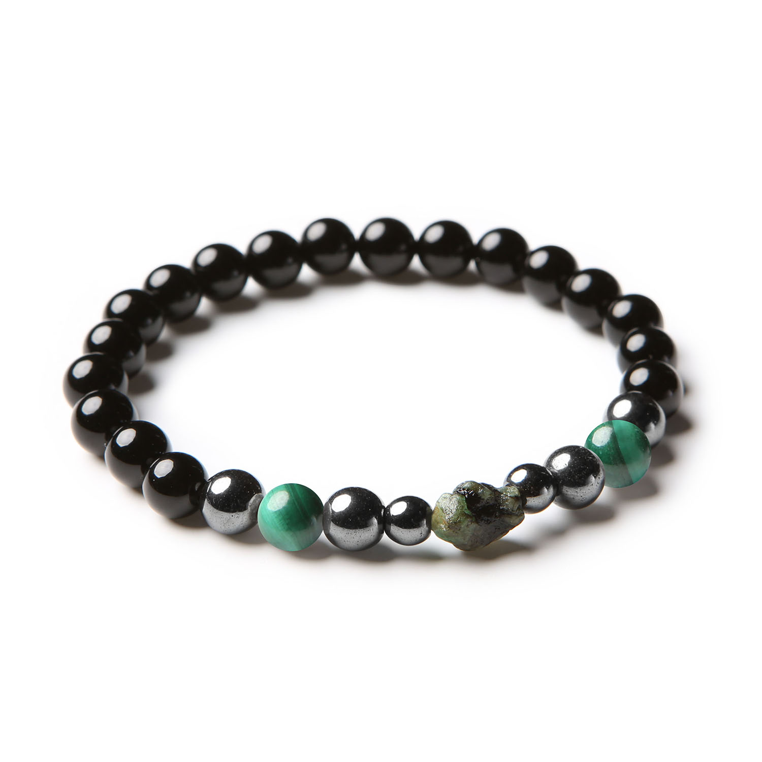Stylowa bransoletka z kolekcji Elai, ozdobiona kamieniami: malachitem, szmaragdem, onyksami i hematytem grafitowym, dostępna w wersji dla niego i dla niej.
