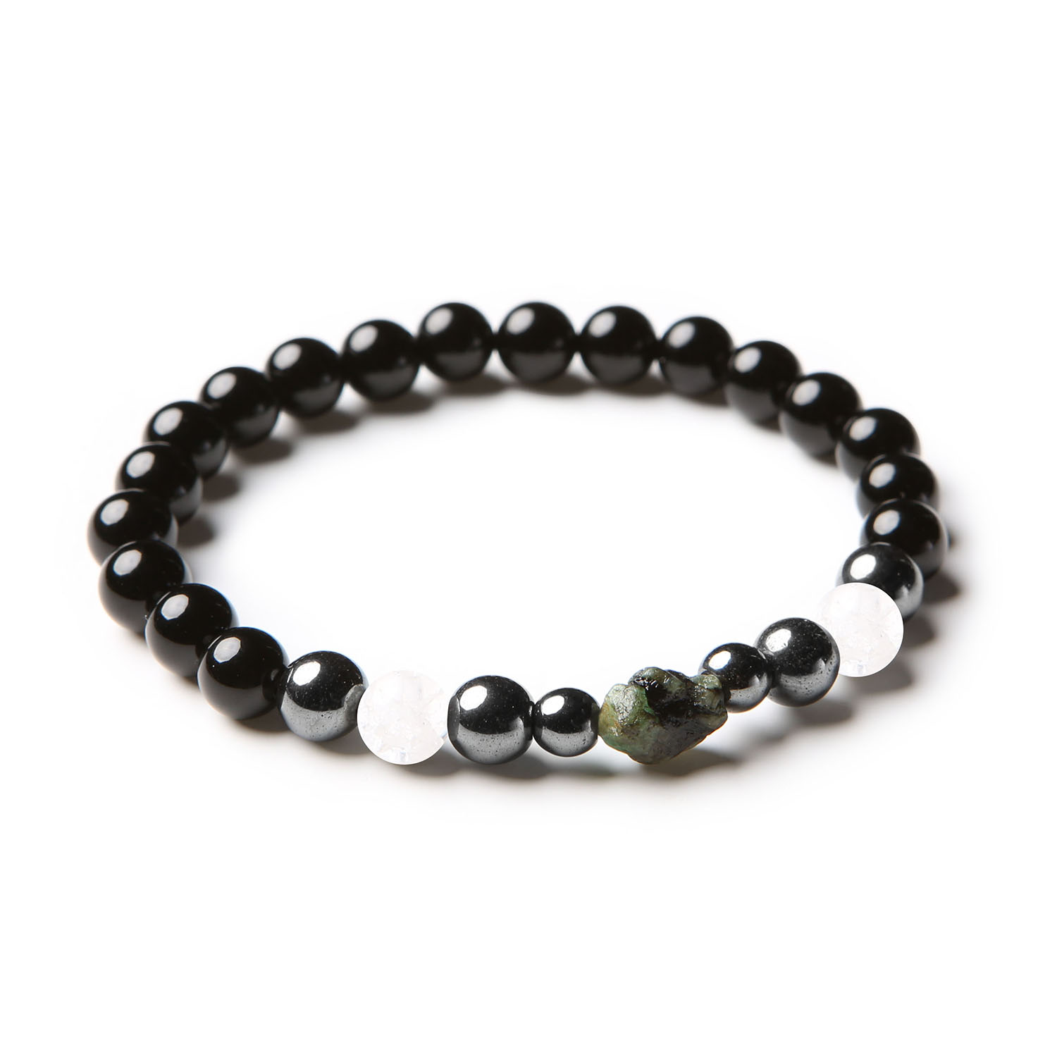 Modna bransoletka w męskim i damskim designie z kolekcji Elai, z wieloma kamieniami: kryształem górskim lodowym, szmaragdem, onyksami oraz hematytem grafitowym.