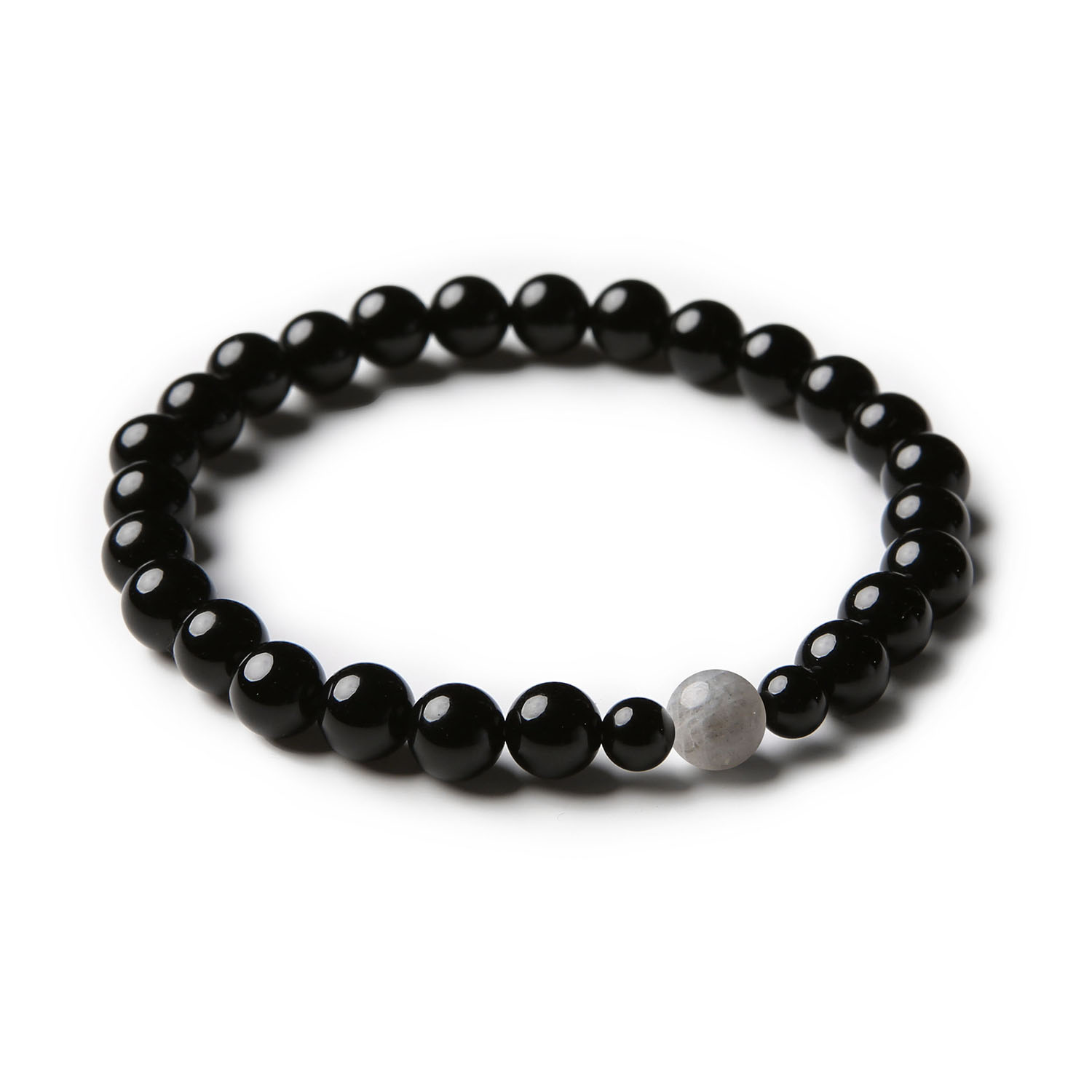 Bransoletka z kolekcji Binthe z labradorytem i onyksem, dostępna w wersji damskiej i męskiej.