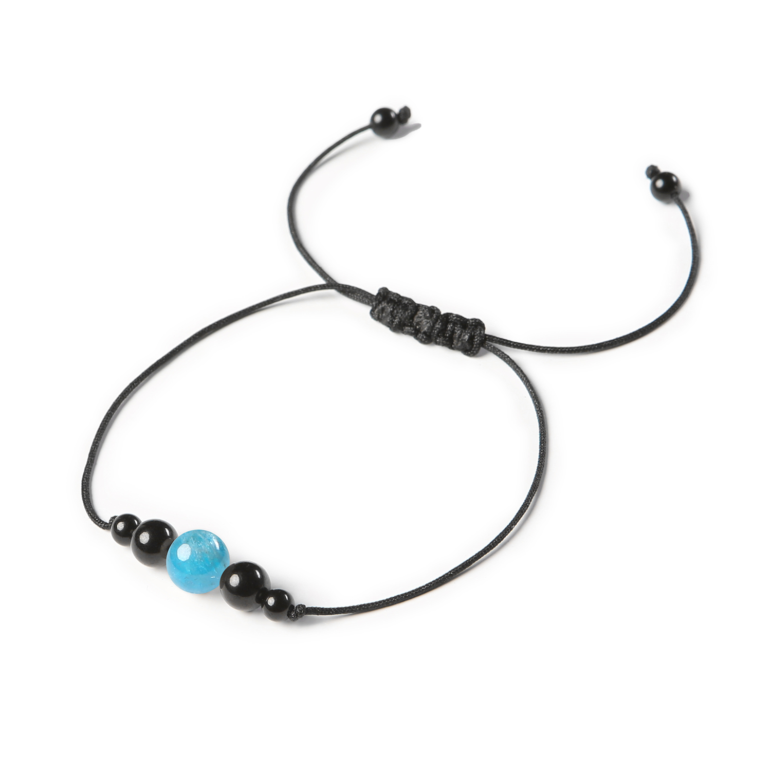 Bransoletka na sznurku z kolekcji Garie z apatytami i turmalinami, dostępna w wersji damskiej i męskiej Bransoletka z kolekcji Garie wykonana z naturalnych kamieni, w tym apatytu i turmalinu, dostępna w wersji damskiej i męskiej.