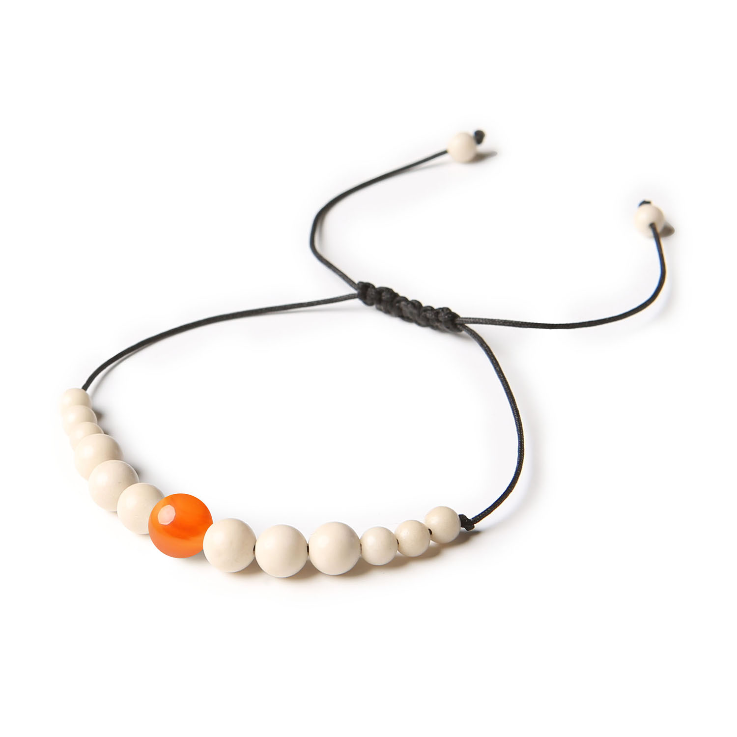 Elegancka bransoletka na sznurku z karneolem i kamieniem rzecznym z kolekcji Jaue dla każdego Damska i męska bransoletka z kolekcji Jaue, wykonana z naturalnych kamieni: karneolu i kamienia rzecznego.