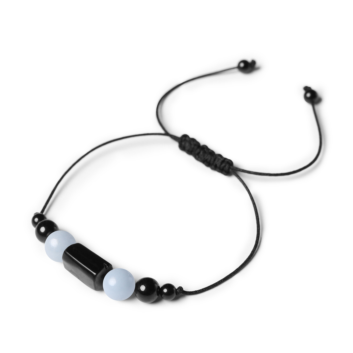 Kolekcja Inare bransoletka na sznurku z angelitem z Peru oraz turmalinem, idealna dla kobiet i mężczyzn Stylowa bransoletka z kolekcji Inare, ozdobiona kamieniami naturalnymi: angelit z Peru i turmalin. Idealna dla kobiet i mężczyzn.