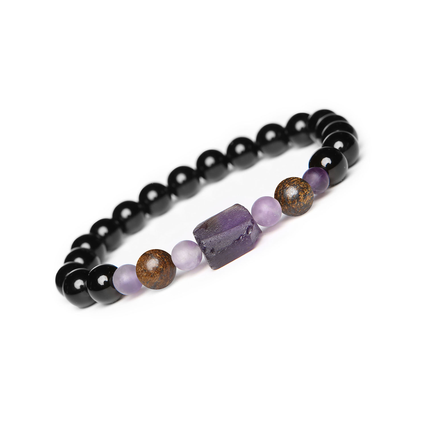 Stylowa bransoletka Kema na sznurku z bronzytem, ametystem i onyksami, dostępna dla kobiet i mężczyzn Stylowa bransoletka z kolekcji Kema, wykonana z bronzytu, ametystu i onyksu - idealna zarówno dla kobiet, jak i mężczyzn.