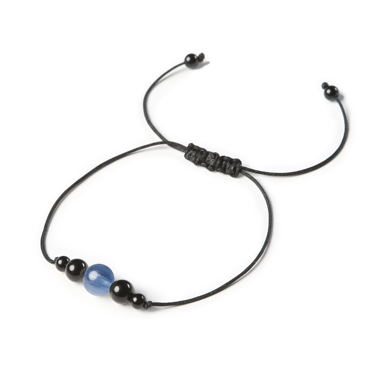 Kyanitowa bransoletka na sznurku z kolekcji Garie, idealna dla kobiet i mężczyzn Naturalne kamienie kyanit i turmalin w bransoletce z kolekcji Garie - stylowa ozdoba unisex.