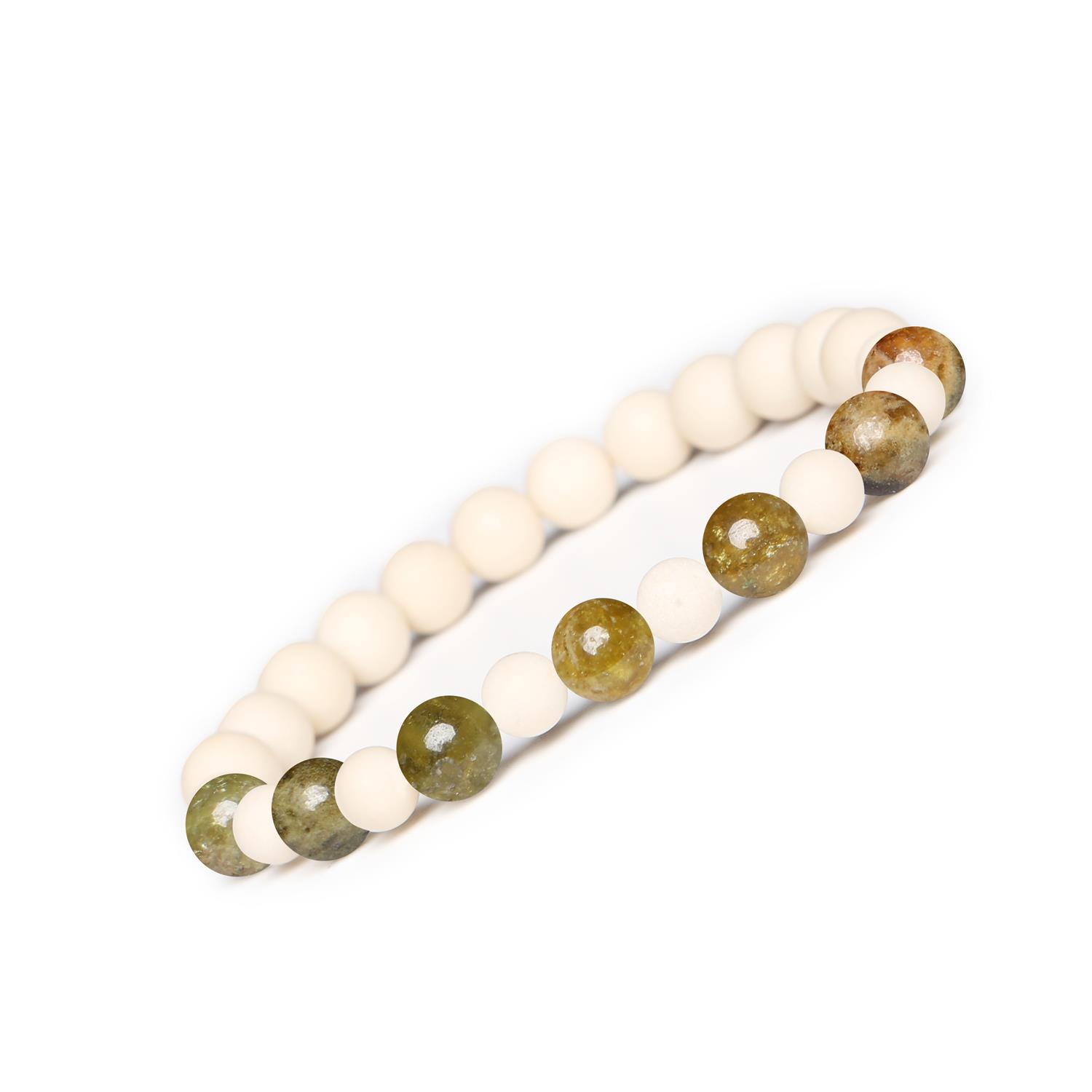 Bransoletka z kamieni naturalnych na gumce Mijaha - Granat Zielony i Kamień Rzeczny, dla kobiet i mężczyzn Bransoletka unisex Mijaha z zielonego granatu i kamieni rzecznych, połączenie elegancji i naturalnego piękna.